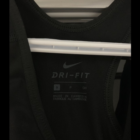 Nike tank top - Picture 4 of 4